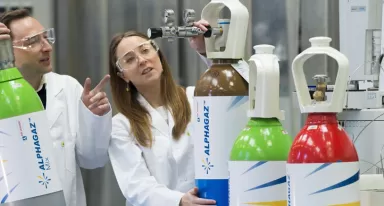 Keeping gases pure for laboratory use